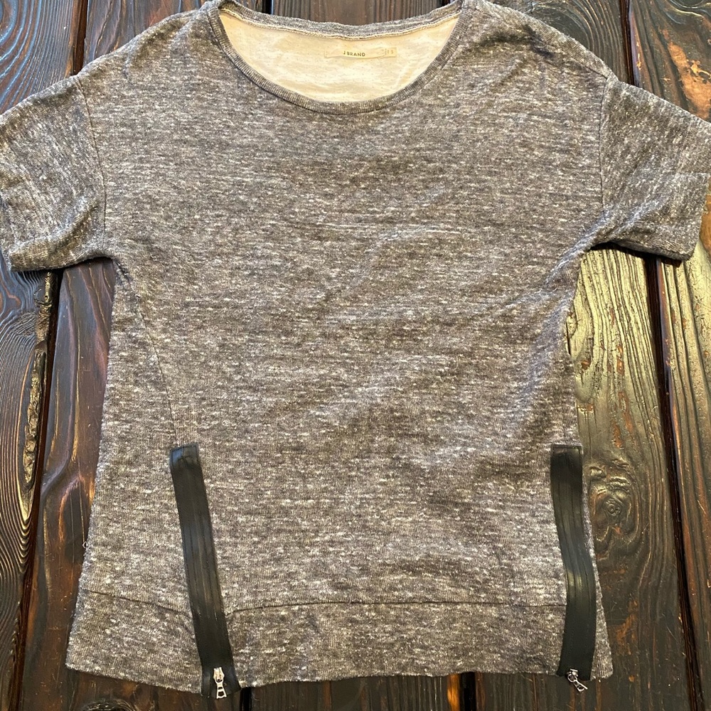 J. brand light weight top w/ leather detail